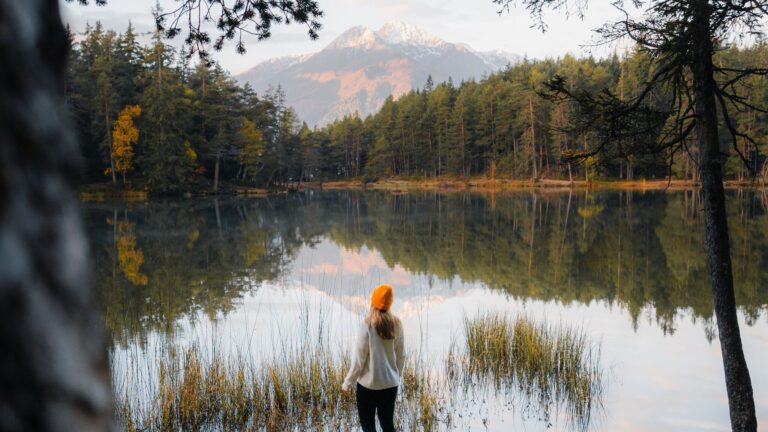 herbst_am_moeserer_see_-_frau_am_ufer_edit_2
